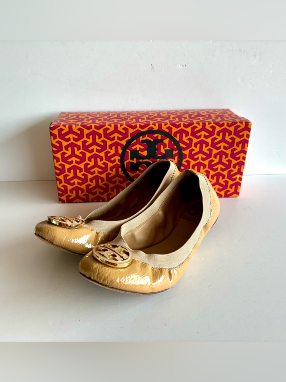 TORY BURCH Caroline nude patent leather logo toe detail ballet flats 8 - Picture 5 of 7